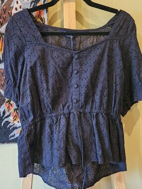 Disturbia bkack cotton eyelet lace shortsleeved peasant blouse NWT medium